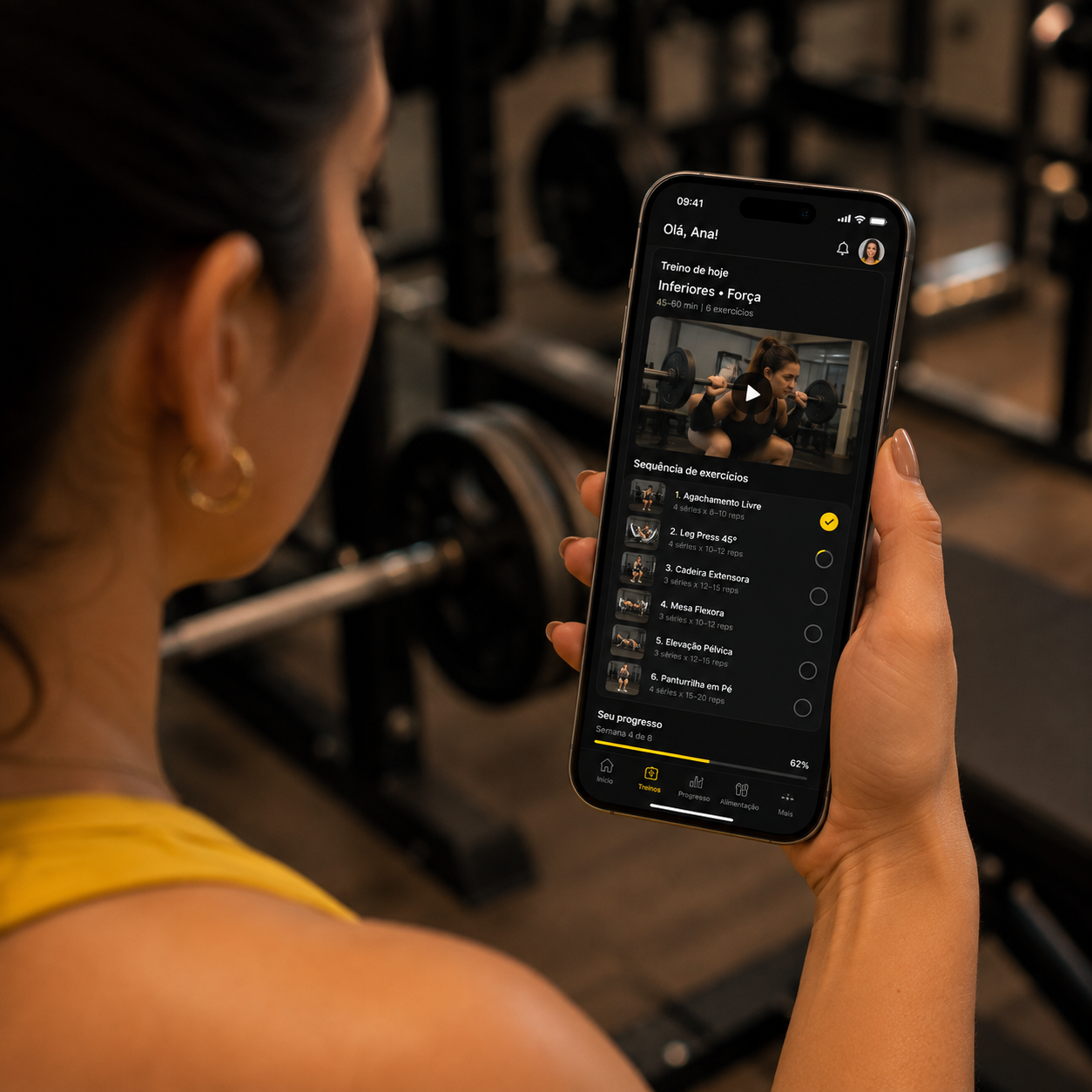 Treino no aplicativo com vídeo de cada exercício